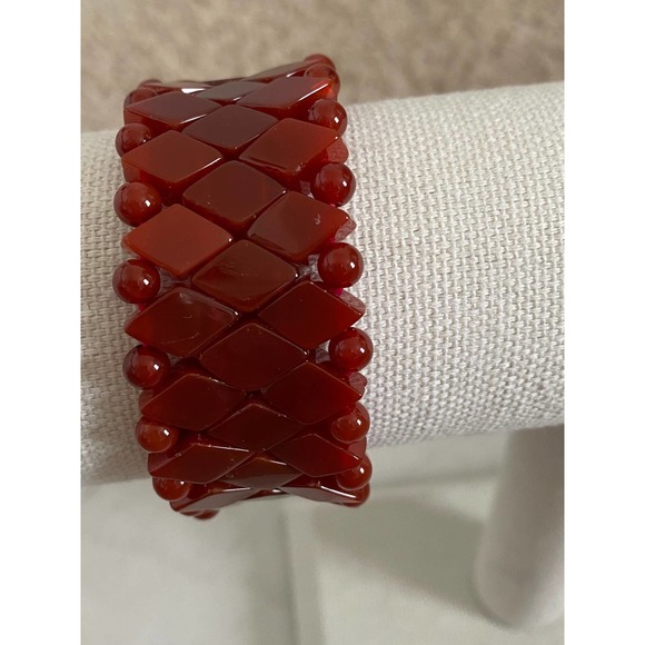 Vintage red stretch bead bracelet diamond pattern with round bead accents - Picture 8 of 9